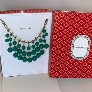 Stella and Dot Jolie green drop necklace.